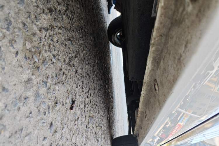 Used Wuling Hongguang MINIEV 2020 Zizai Version Lithium-NMC Chassis Rear Right