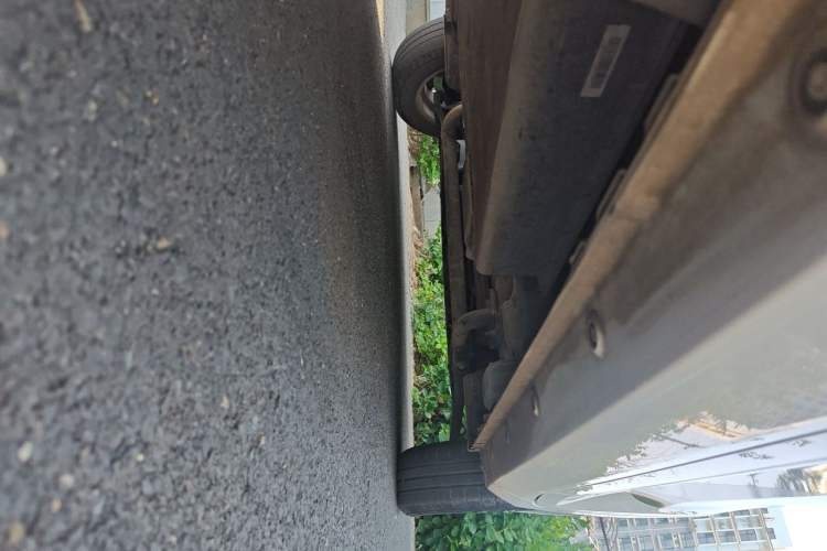 Used Wuling Hongguang MINIEV 2020 Zizai Version Lithium-NMC Chassis Rear Right