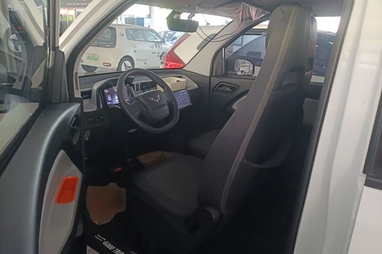 Used Wuling Hongguang MINIEV 2020 Freedom Version Lithium Iron Phosphate Driver Seat