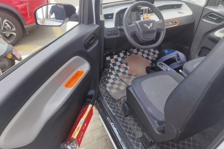 Used Wuling Hongguang MINIEV 2020 Enjoyment Model Lithium Iron Phosphate Driver Seat