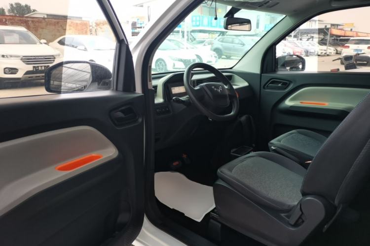 Used Wuling Hongguang MINIEV 2020 Easy Version Lithium-Ion Battery Driver Seat