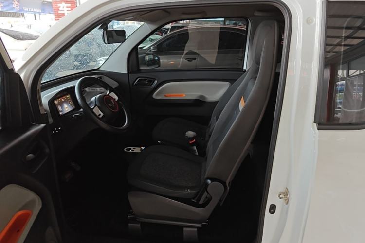 Used Wuling Hongguang MINIEV 2020 Freedom Version Lithium Iron Phosphate Driver Seat