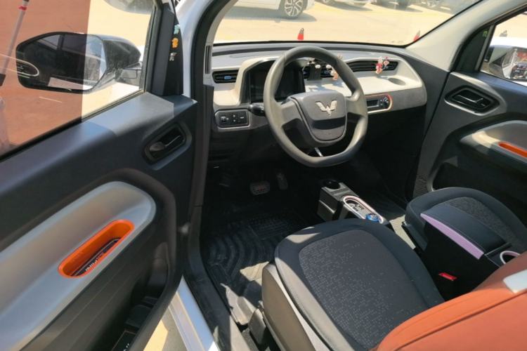 Used Wuling Hongguang MINIEV 2020 Freedom Version Lithium Iron Phosphate Driver Seat