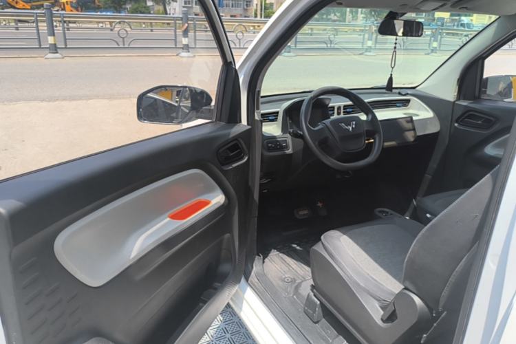 Used Wuling Hongguang MINIEV 2020 Freedom Version Lithium Iron Phosphate Driver Seat