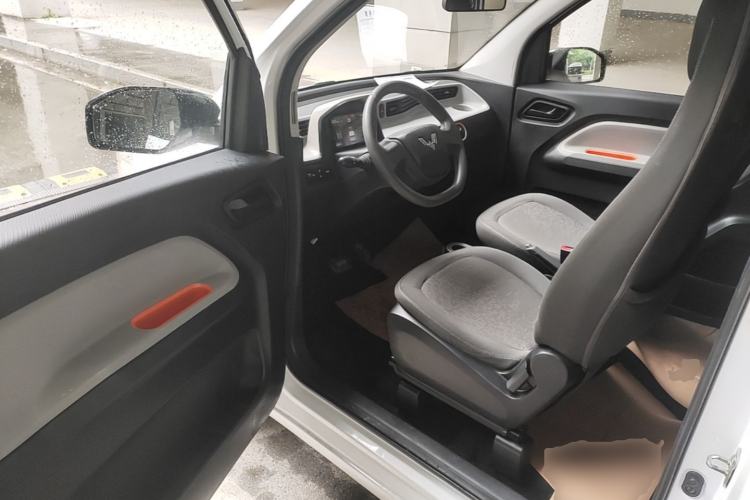 Used Wuling Hongguang MINIEV 2020 Freedom Version Lithium Iron Phosphate Driver Seat