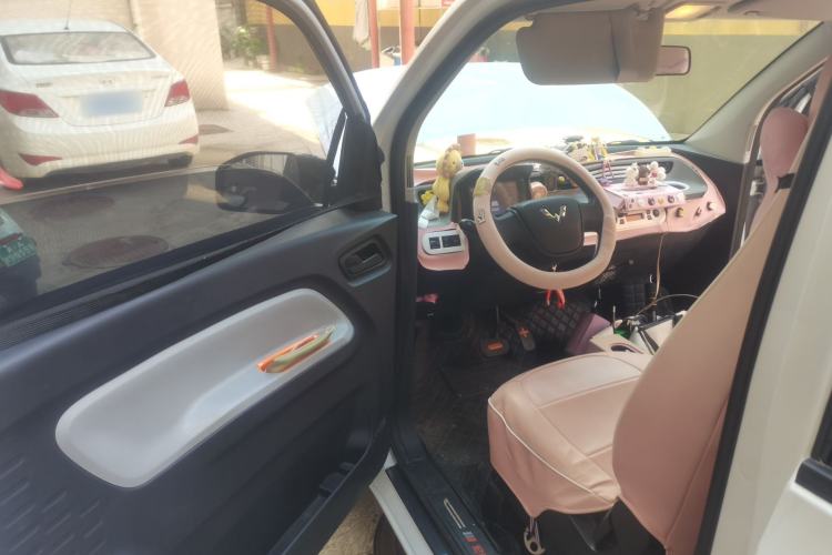 Used Wuling Hongguang MINIEV 2020 Enjoyment Model Lithium Iron Phosphate Driver Seat