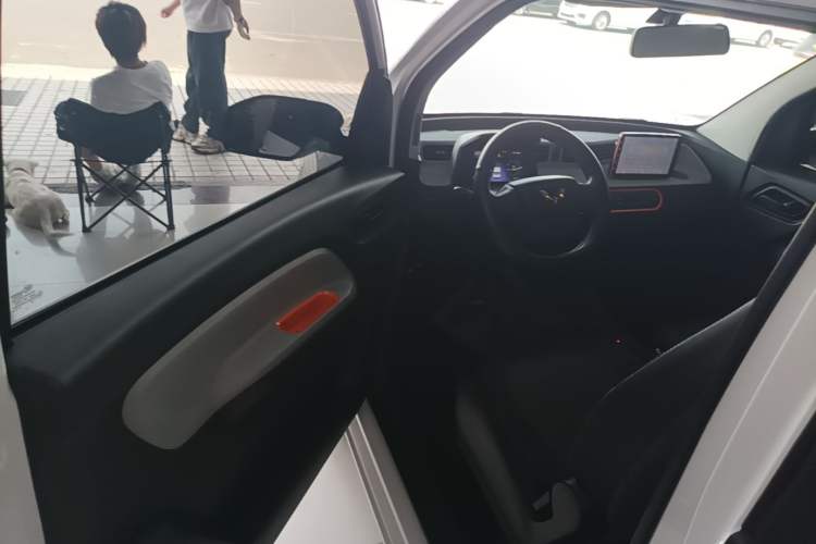 Used Wuling Hongguang MINIEV 2020 Freedom Version Lithium Iron Phosphate Driver Seat