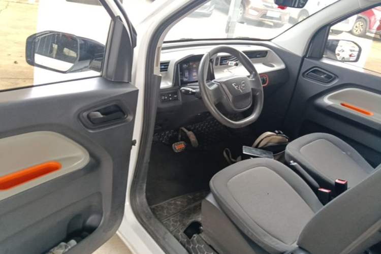Used Wuling Hongguang MINIEV 2020 Enjoyment Model Lithium Iron Phosphate Driver Seat