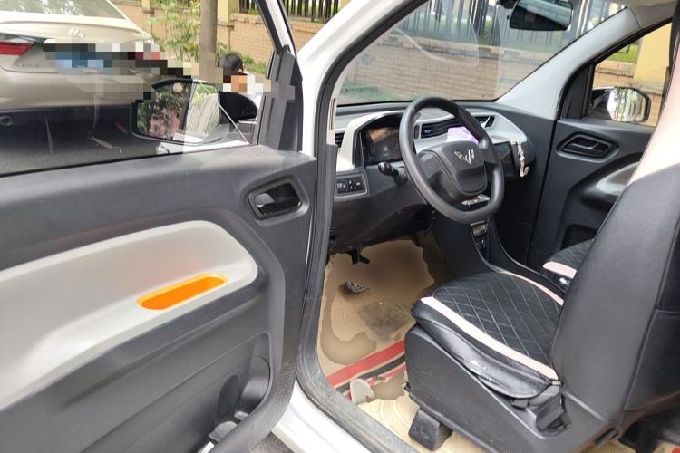 Used Wuling Hongguang MINIEV 2020 Zizai Version Lithium-NMC Driver Seat