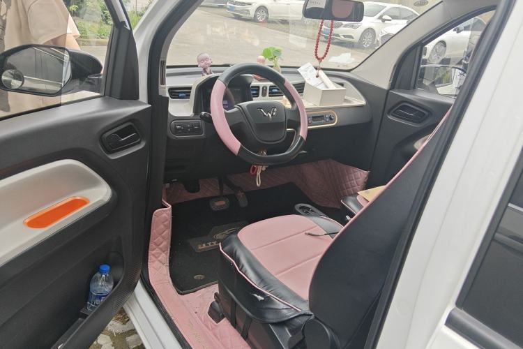 Used Wuling Hongguang MINIEV 2020 Enjoyment Model Lithium Iron Phosphate Driver Seat