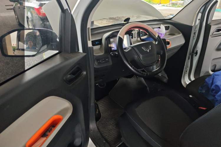 Used Wuling Hongguang MINIEV 2020 Enjoyment Model Lithium Iron Phosphate Driver Seat