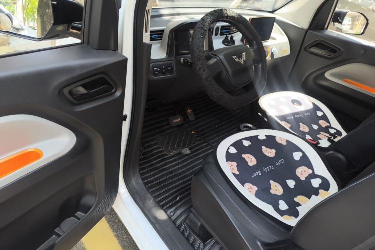Used Wuling Hongguang MINIEV 2020 Freedom Version Lithium Iron Phosphate Driver Seat