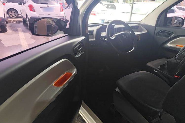 Used Wuling Hongguang MINIEV 2020 Lite Version Lithium Iron Phosphate Driver Seat