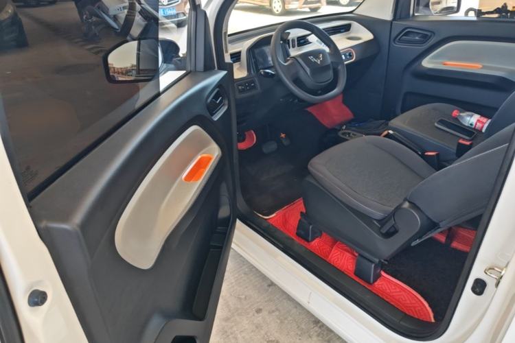 Used Wuling Hongguang MINIEV 2020 Zizai Version Lithium-NMC Driver Seat