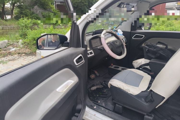 Used Wuling Hongguang MINIEV 2020 Freedom Version Lithium Iron Phosphate Driver Seat