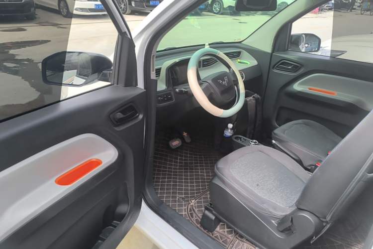 Used Wuling Hongguang MINIEV 2020 Freedom Version Lithium Iron Phosphate Driver Seat