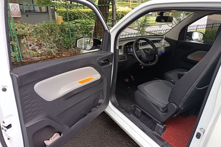 Used Wuling Hongguang MINIEV 2020 Zizai Version Lithium-NMC Driver Seat
