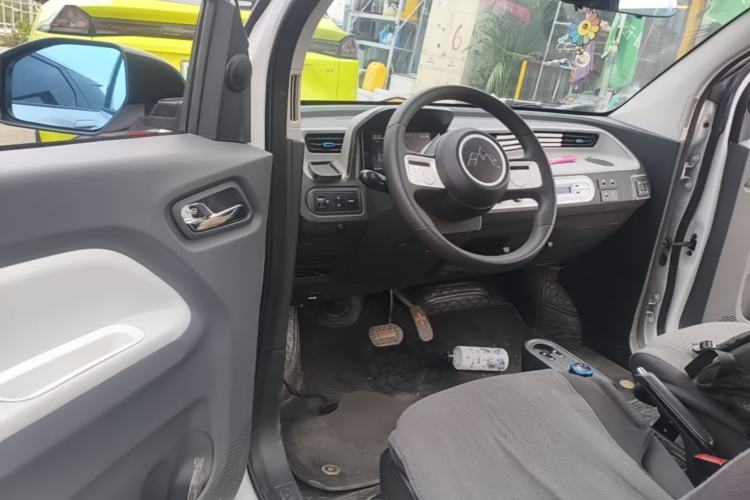 Used Wuling Hongguang MINIEV 2020 Zizai Version Lithium-NMC Driver Seat