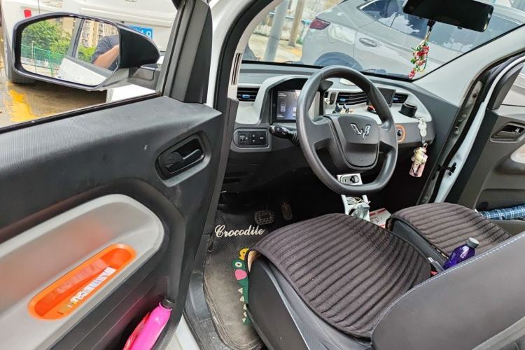 Used Wuling Hongguang MINIEV 2020 Zizai Version Lithium-NMC Driver Seat