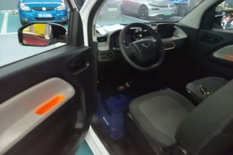 Used Wuling Hongguang MINIEV 2020 Enjoyment Model Lithium Iron Phosphate Driver Seat