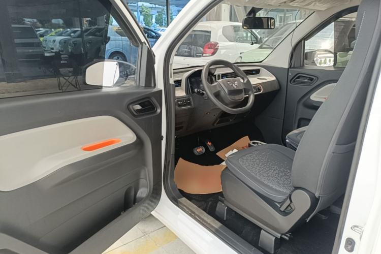Used Wuling Hongguang MINIEV 2020 Zizai Version Lithium-NMC Driver Seat