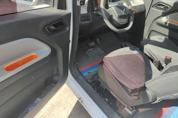 Used Wuling Hongguang MINIEV 2020 Enjoyment Model Lithium Iron Phosphate Driver Seat