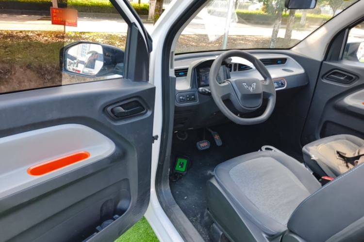 Used Wuling Hongguang MINIEV 2020 Enjoyment Model Lithium Iron Phosphate Driver Seat