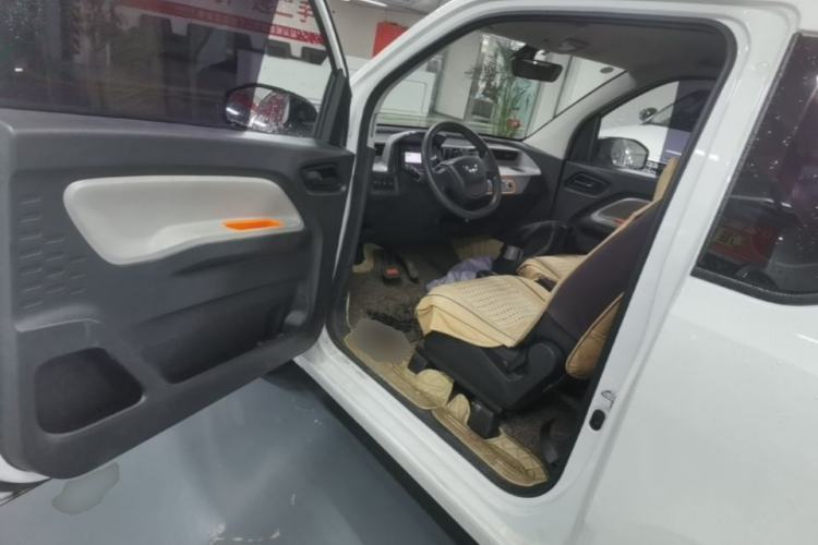 Used Wuling Hongguang MINIEV 2020 Freedom Version Lithium Iron Phosphate Driver Seat