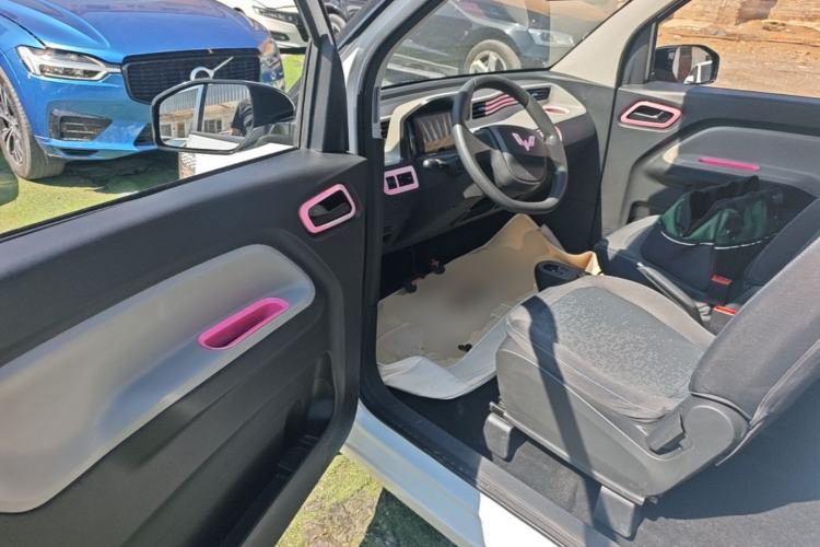 Used Wuling Hongguang MINIEV 2020 Freedom Version Lithium Iron Phosphate Driver Seat