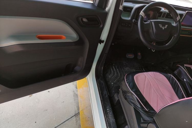 Used Wuling Hongguang MINIEV 2020 Enjoyment Model Lithium Iron Phosphate Driver Seat