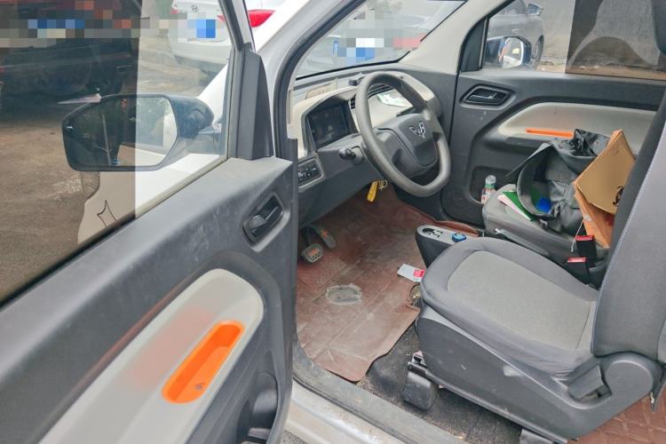 Used Wuling Hongguang MINIEV 2020 Zizai Version Lithium-NMC Driver Seat