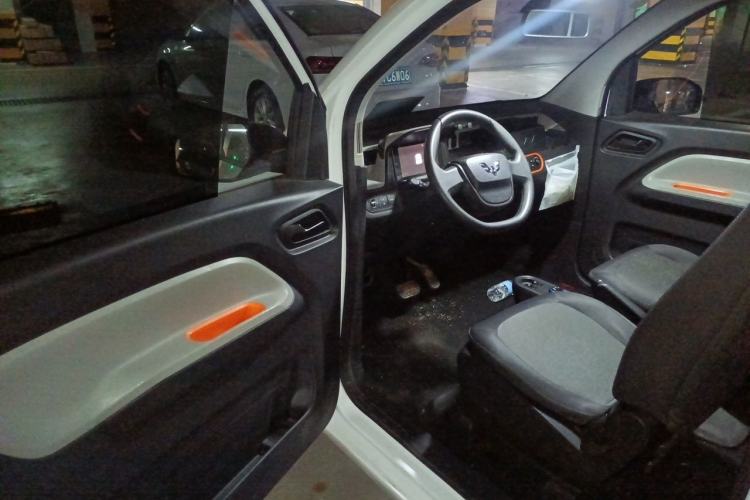 Used Wuling Hongguang MINIEV 2020 Freedom Version Lithium Iron Phosphate Driver Seat