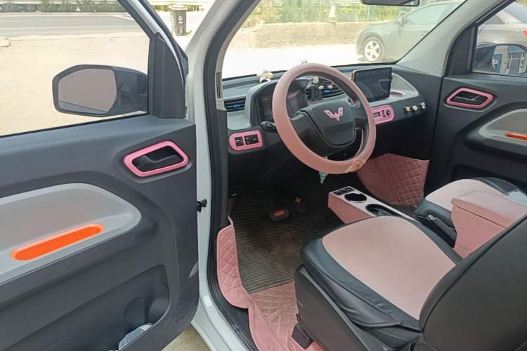 Used Wuling Hongguang MINIEV 2020 Freedom Version Lithium Iron Phosphate Driver Seat