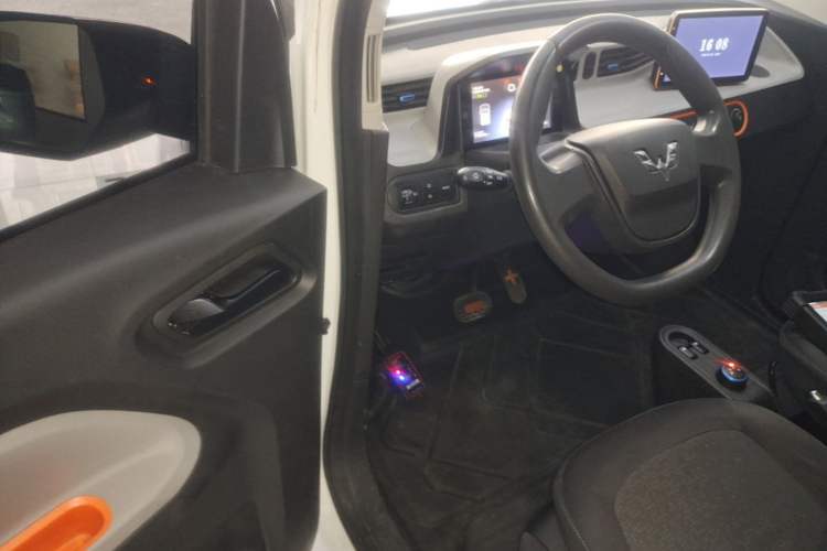 Used Wuling Hongguang MINIEV 2020 Enjoyment Model Lithium Iron Phosphate Driver Seat