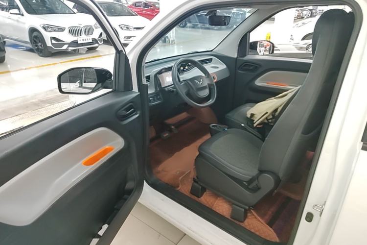 Used Wuling Hongguang MINIEV 2020 Freedom Version Lithium Iron Phosphate Driver Seat