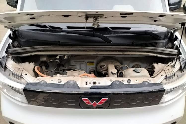 Used Wuling Hongguang MINIEV 2020 Enjoyment Model Lithium Iron Phosphate Engine Bay