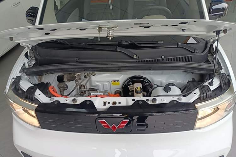 Used Wuling Hongguang MINIEV 2020 Enjoyment Model Lithium Iron Phosphate Engine Bay