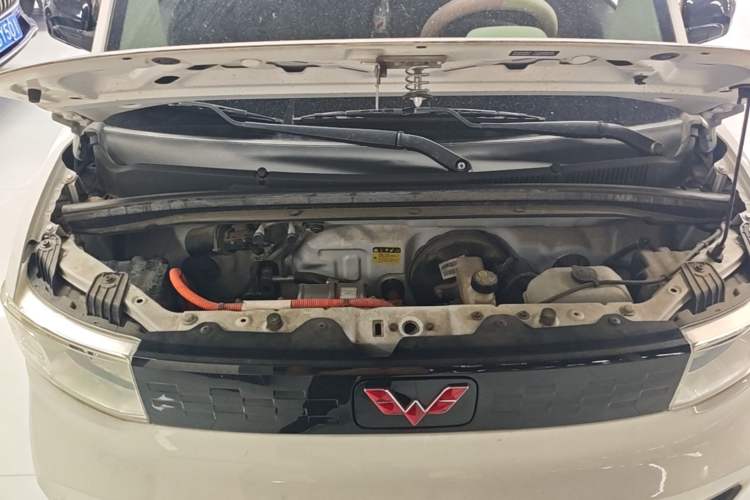 Used Wuling Hongguang MINIEV 2020 Freedom Version Lithium Iron Phosphate Engine Bay