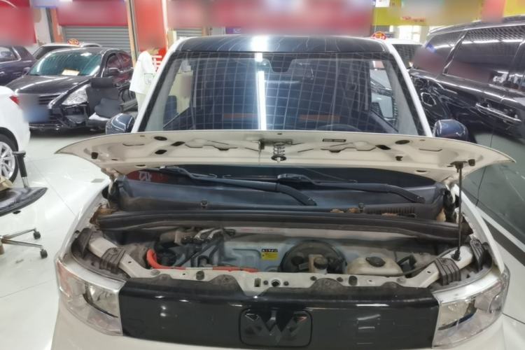 Used Wuling Hongguang MINIEV 2020 Freedom Version Lithium Iron Phosphate Engine Bay