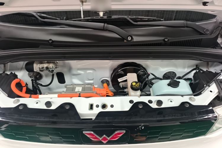 Used Wuling Hongguang MINIEV 2020 Easy Version Lithium-Ion Battery Engine Bay