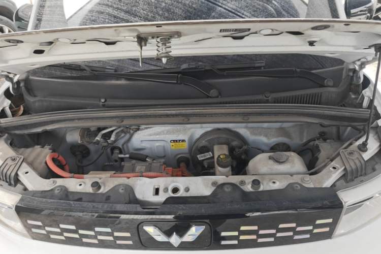 Used Wuling Hongguang MINIEV 2020 Freedom Version Lithium Iron Phosphate Engine Bay