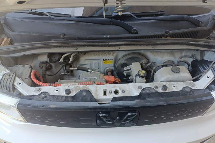 Used Wuling Hongguang MINIEV 2020 Enjoyment Model Lithium Iron Phosphate Engine Bay