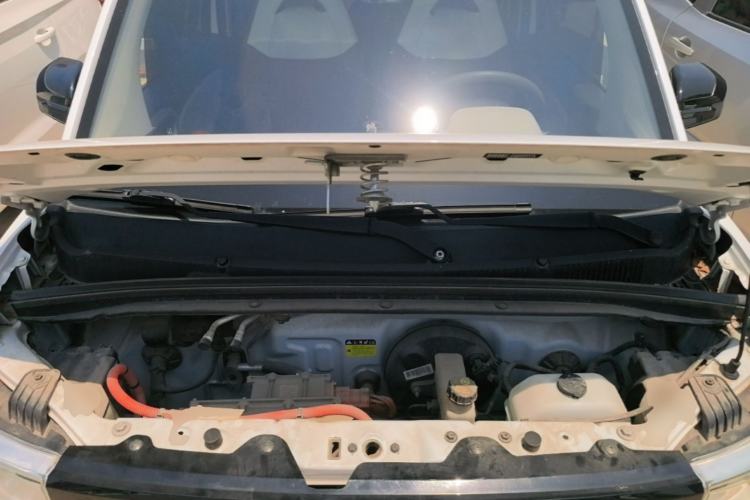 Used Wuling Hongguang MINIEV 2020 Freedom Version Lithium Iron Phosphate Engine Bay