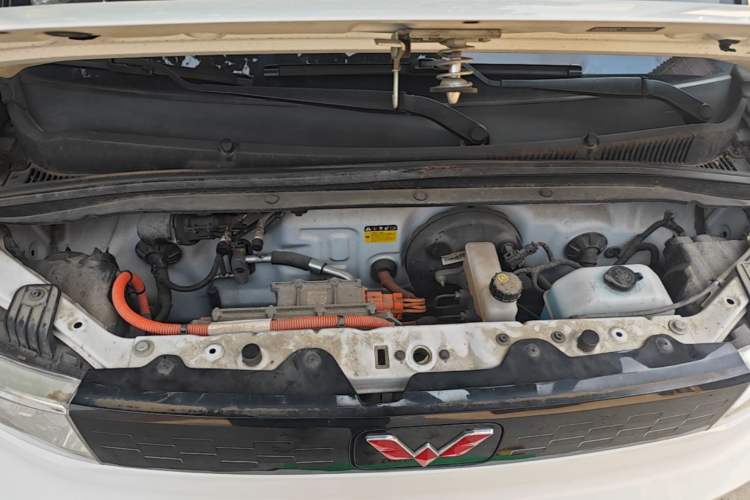 Used Wuling Hongguang MINIEV 2020 Freedom Version Lithium Iron Phosphate Engine Bay