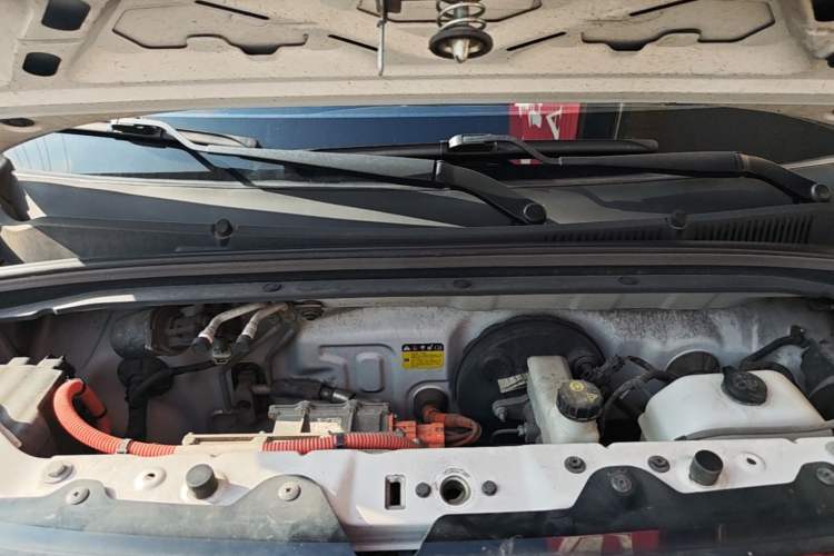 Used Wuling Hongguang MINIEV 2020 Enjoy Edition Lithium-Ion Battery Engine Bay