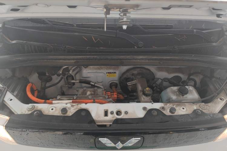 Used Wuling Hongguang MINIEV 2020 Zizai Version Lithium-NMC Engine Bay