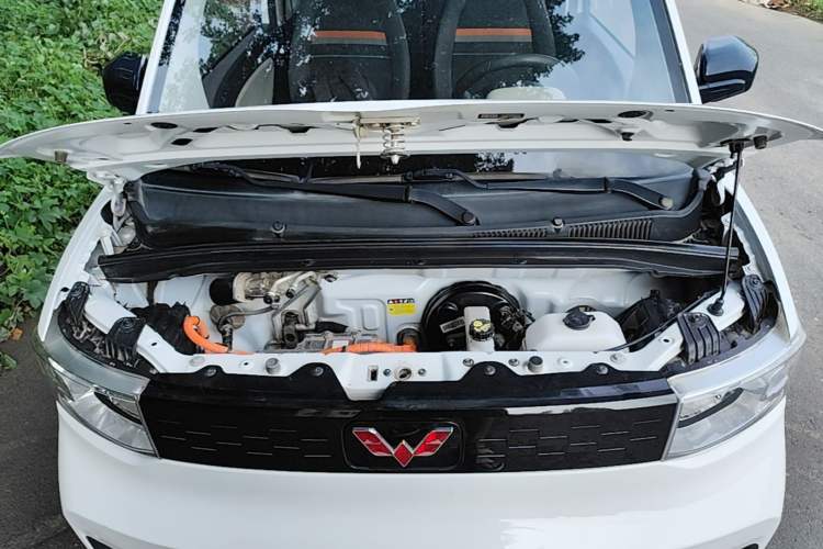 Used Wuling Hongguang MINIEV 2020 Freedom Version Lithium Iron Phosphate Engine Bay