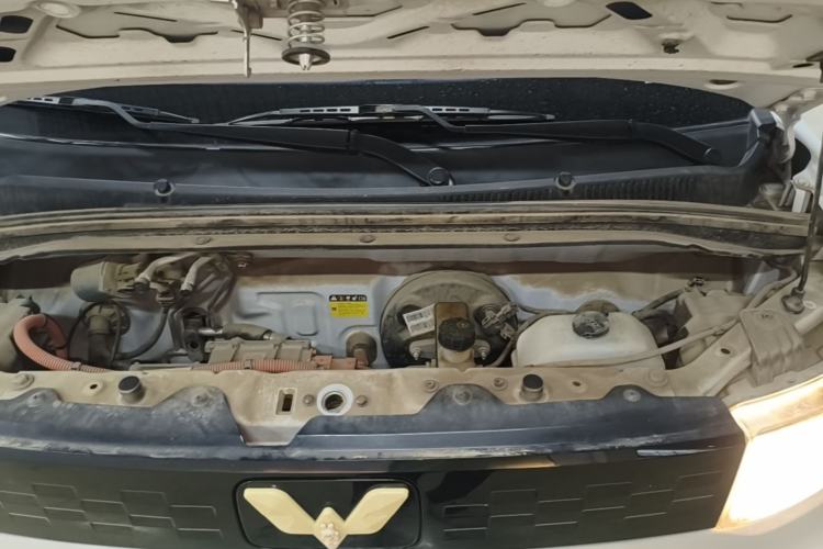 Used Wuling Hongguang MINIEV 2020 Freedom Version Lithium Iron Phosphate Engine Bay