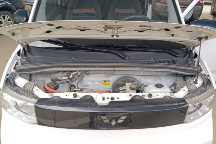 Used Wuling Hongguang MINIEV 2020 Enjoyment Model Lithium Iron Phosphate Engine Bay