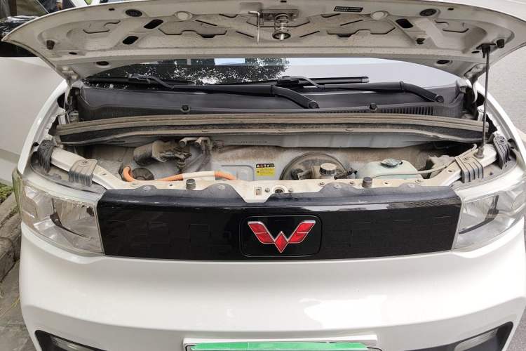 Used Wuling Hongguang MINIEV 2020 Zizai Version Lithium-NMC Engine Bay